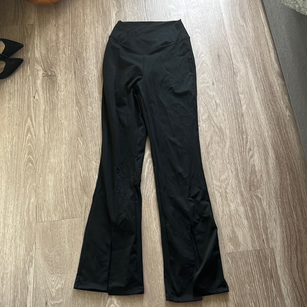 High rise split hem legging